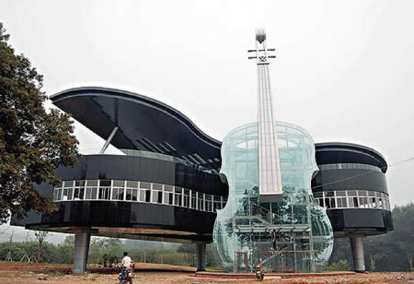 Video: Unusual And Weird Buildings | thestructuralengineer.info